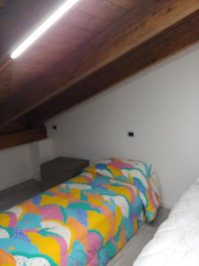 Camera Con Bagno Mirjana Cislago Exterior foto